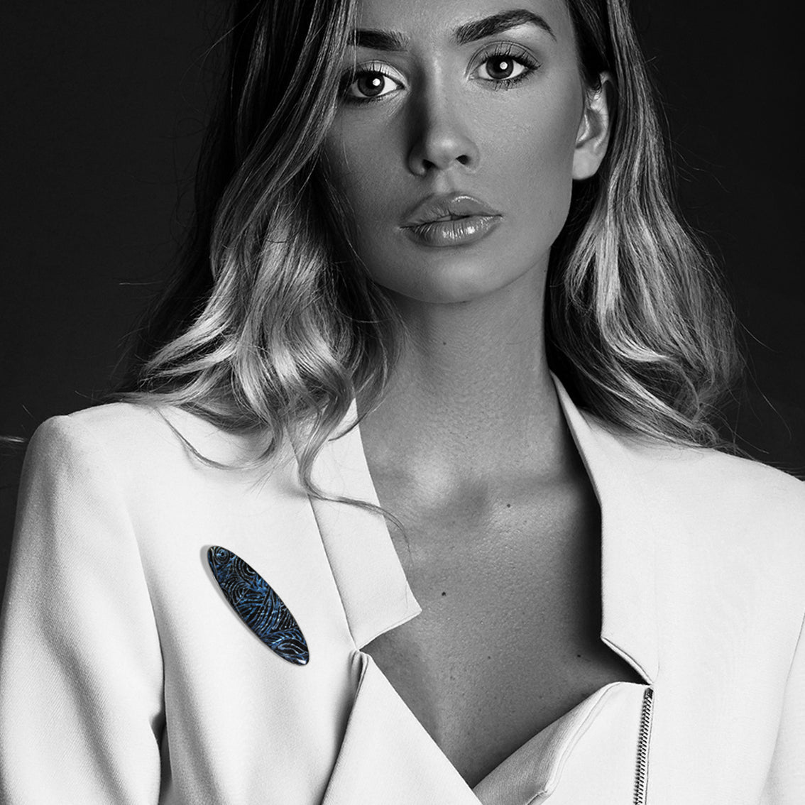 WENDY BLUE STATEMENT BROOCH  - SD124