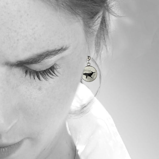 WHALE DANGLE DROP CIRCLE EARRINGS - MFY165 - in Circle Box